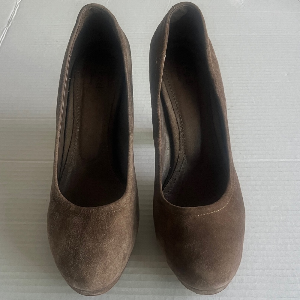 Seed Femme Brown Suede Pumps